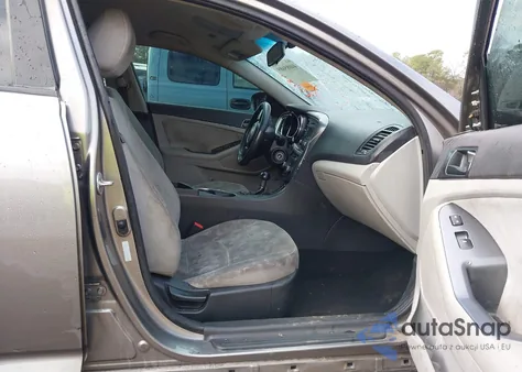 2014 Kia Optima Lx from USA, damaged, VIN 5XXGM4A74EG267329